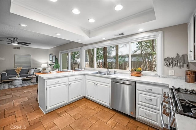 22572 Charwood Cir, Lake Forest, CA 92630 - photo 10