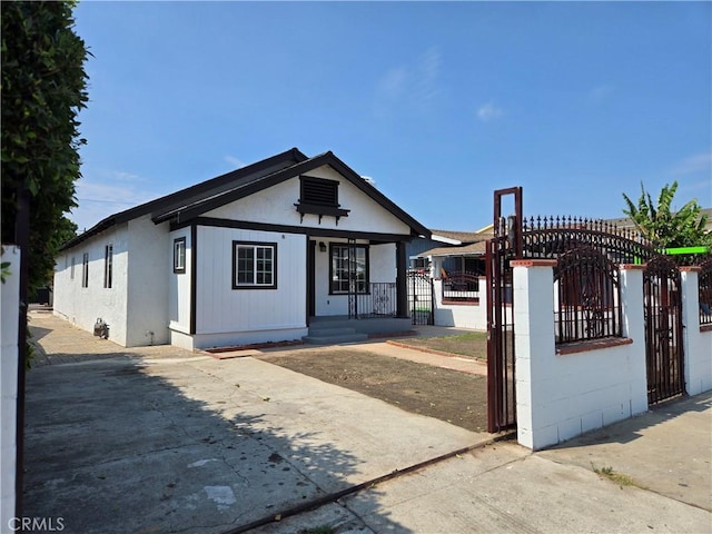 1056 W 52nd St, Los Angeles, CA 90037 - photo 1