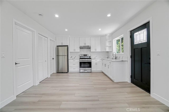 19120 Bessemer St, Tarzana, CA 91335 - photo 22