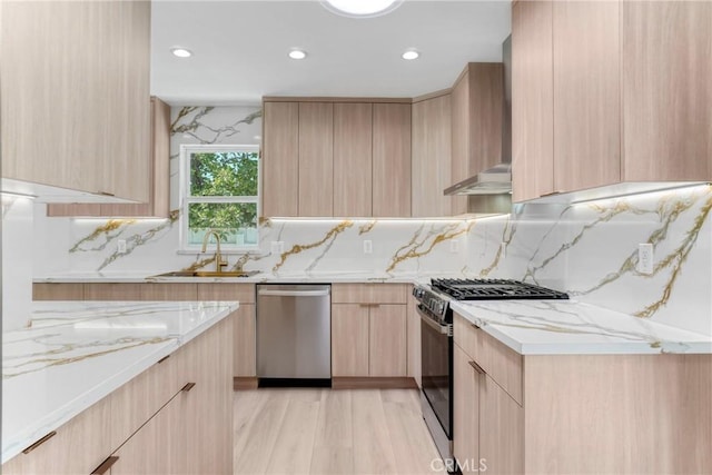 19120 Bessemer St, Tarzana, CA 91335 - photo 9