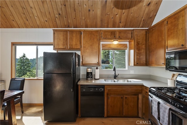 26354 Spyglass Dr, Lake Arrowhead, CA 92352 - photo 13