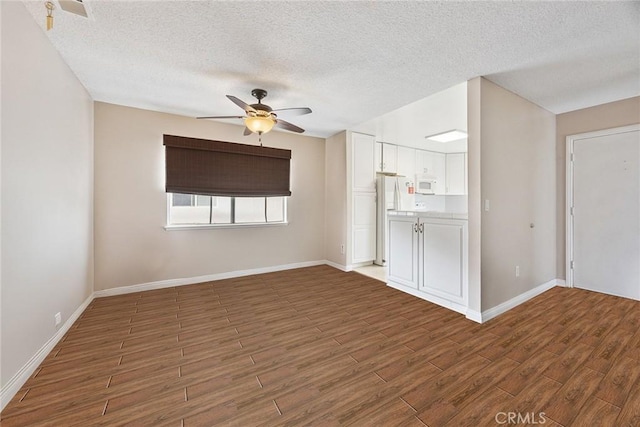 16892 Limelight Cir Unit B, Huntington Beach, CA 92647 - photo 11