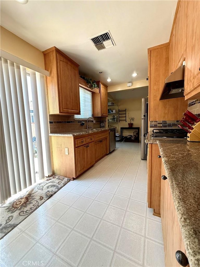 10022 Gothic Ave, Granada Hills, CA 91343 - photo 3