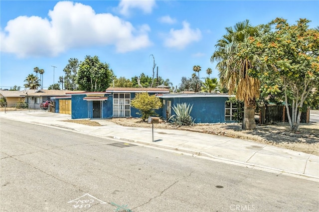 585 E Mead St, San Jacinto, CA 92583 - photo 1