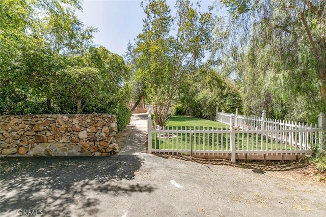10058 Sunland Blvd, Shadow Hills, CA 91040 - photo 28