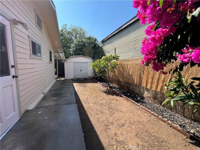 5807 Meridian St, Los Angeles, CA 90042 - photo 21
