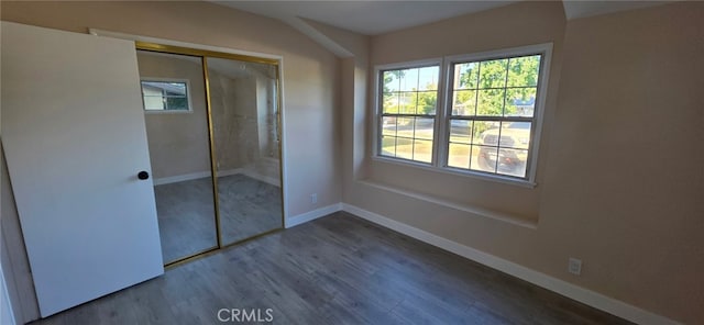 8849 Swinton Ave, North Hills, CA 91343 - photo 11