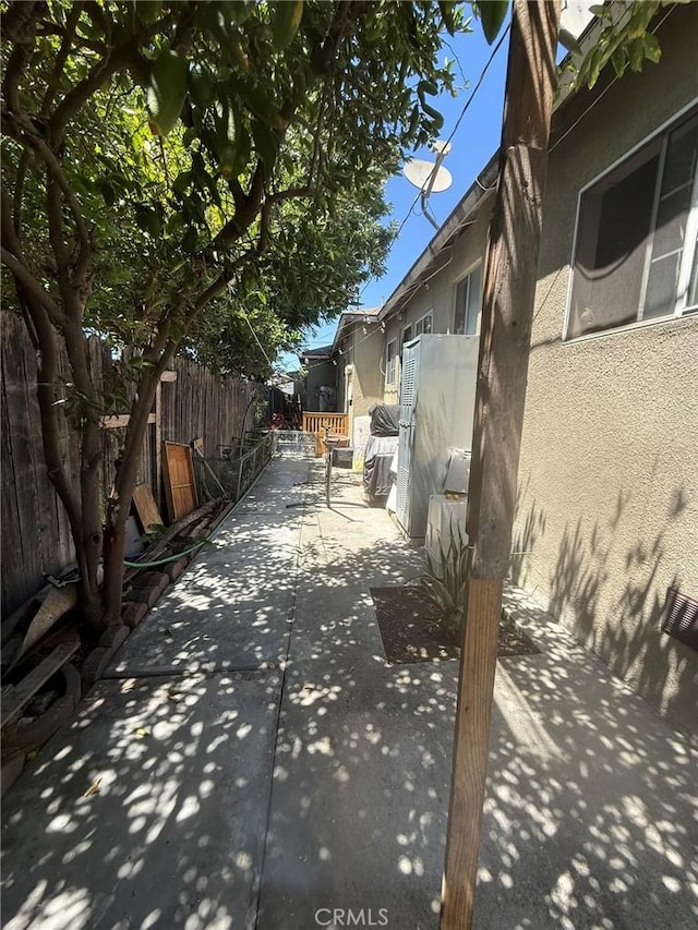 817 W Arbutus St Unit A, Compton, CA 90220 - photo 8