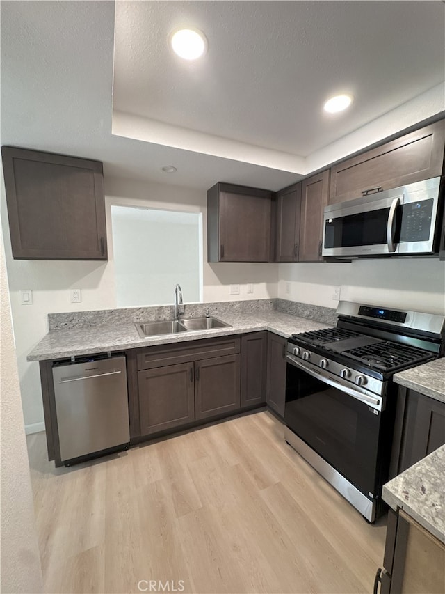 5025 Los Morros Way Unit 45, Oceanside, CA 92057 - photo 15