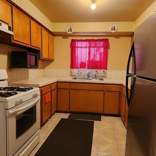 10408 S Wilmington Ave, Los Angeles, CA 90002 - photo 3