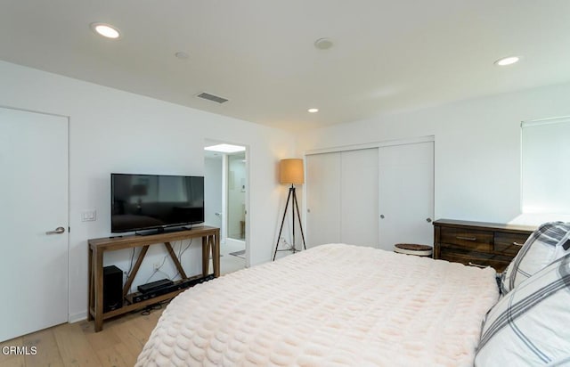 11594 Riverside Dr, Valley Village, CA 91607 - photo 25