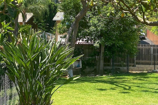 137 Beaumont Dr, Vista, CA 92084 - photo 5