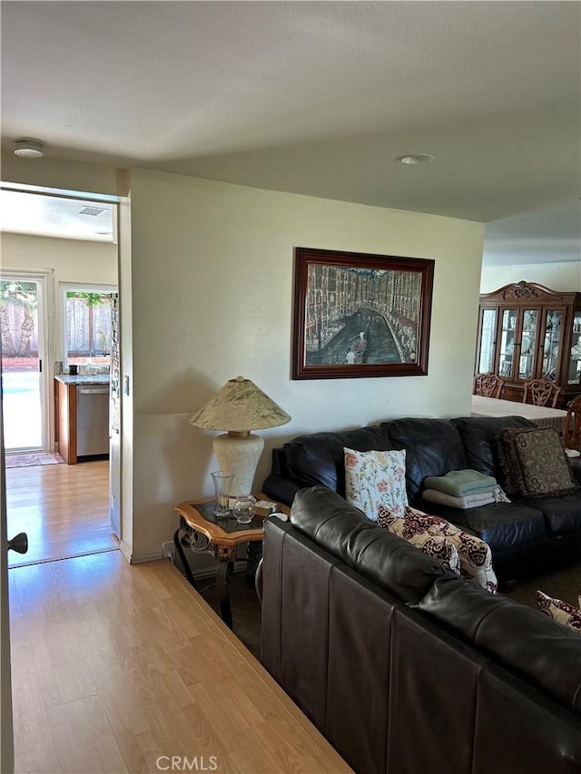 9172 Veronica Dr, Huntington Beach, CA 92646 - photo 3