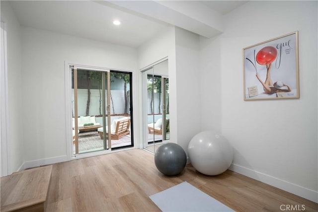2911 S Ridgeley Dr, Los Angeles, CA 90016 - photo 20