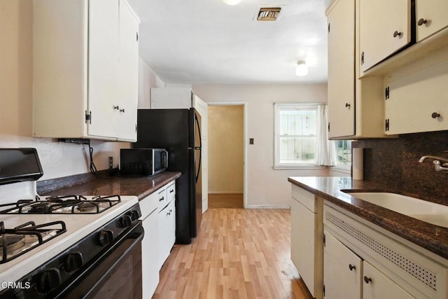 13739 Wyandotte St, Van Nuys, CA 91405 - photo 20