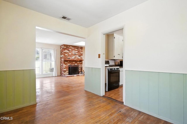 13739 Wyandotte St, Van Nuys, CA 91405 - photo 23