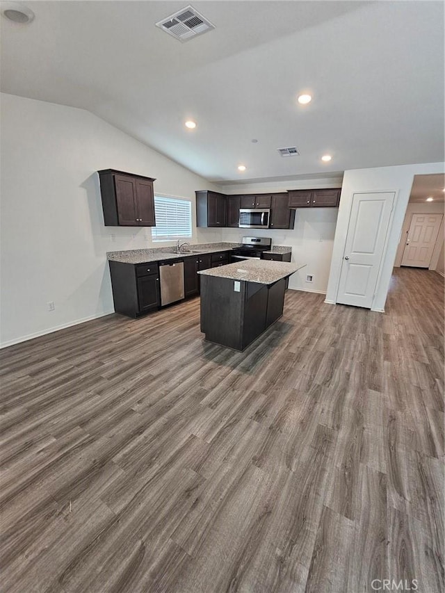 638 Moondance Ln, San Jacinto, CA 92583 - photo 4