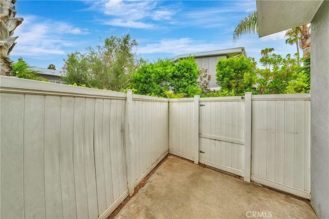 1008 Buckingham Ln Unit 17, Newport Beach, CA 92660 - photo 18