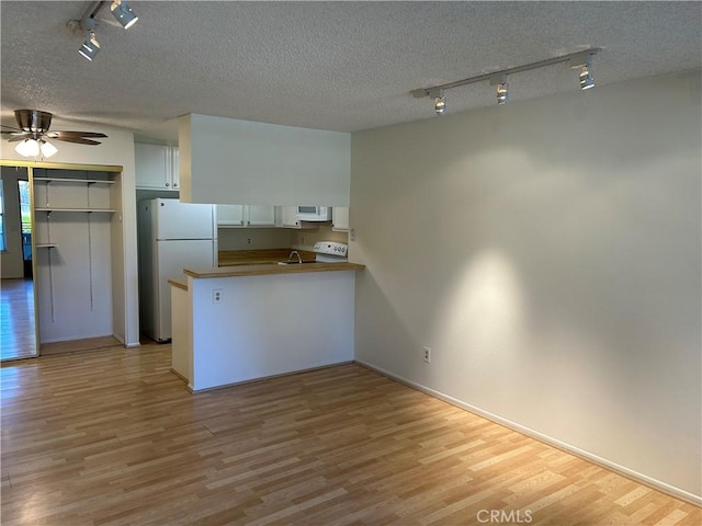 18232 Parkview Ln Unit 103, Huntington Beach, CA 92648 - photo 4