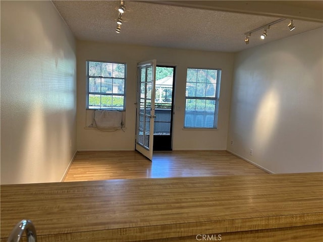 18232 Parkview Ln Unit 103, Huntington Beach, CA 92648 - photo 10
