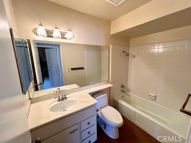 950 W Lamark Ln, Anaheim, CA 92802 - photo 17