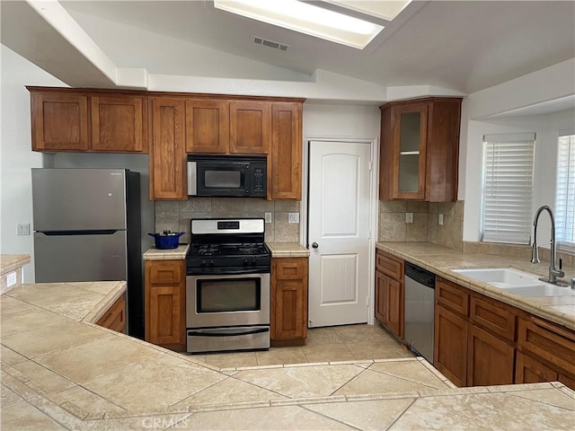 4679 Gorgonio Rd, Phelan, CA 92371 - photo 13
