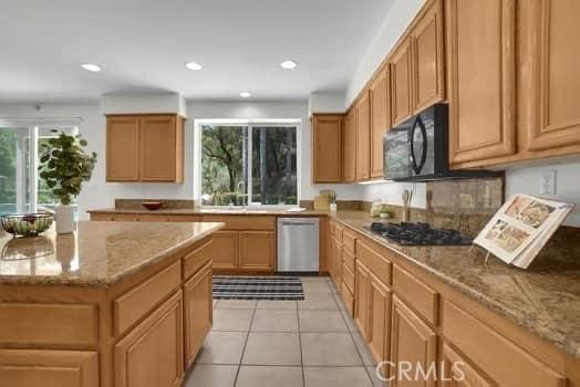 4492 Birdie Dr, Corona, CA 92883 - photo 13