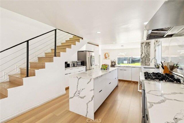 835 Sunset Ave, Venice, CA 90291 - photo 11