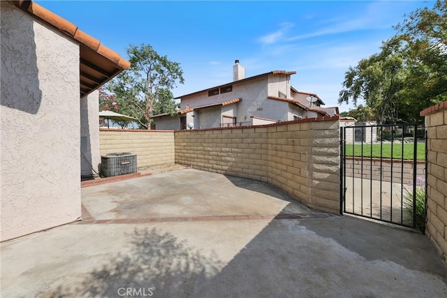 910 N Redding Way Unit F, Upland, CA 91786 - photo 7