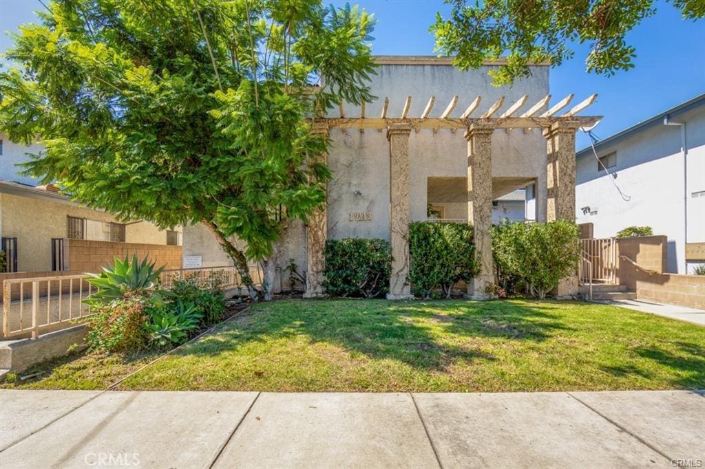 12115 York Ave Unit 2, Hawthorne, CA 90250 - photo 1