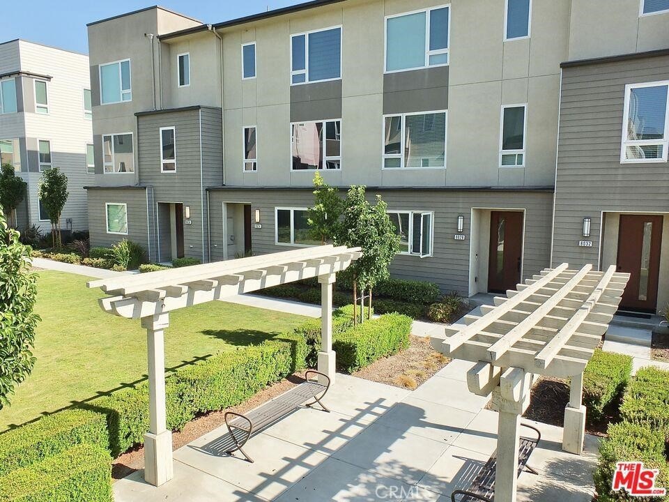 8024 Olive Ln, Downey, CA 90241 - photo 2
