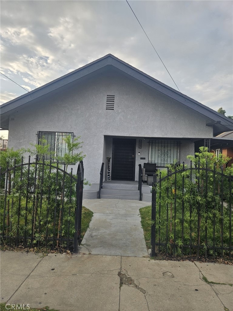 437 W 58th St, Los Angeles, CA 90037 - photo 1