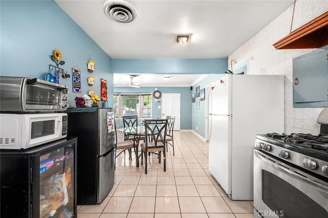 626 Omelveny Ave, San Fernando, CA 91340 - photo 8