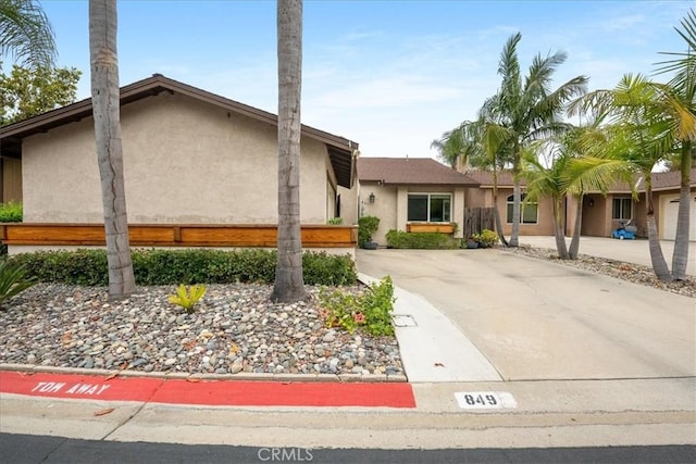 849 Shade Tree Ln, Fallbrook, CA 92028 - photo 2
