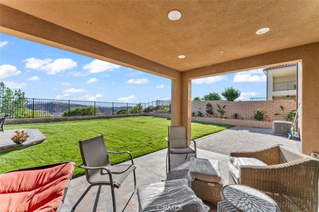 19038 Carranza Ln, Saugus, CA 91350 - photo 20