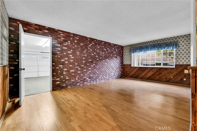 27061 Helmond Dr, Agoura Hills, CA 91301 - photo 19