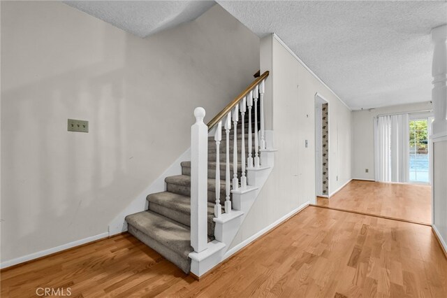 27061 Helmond Dr, Agoura Hills, CA 91301 - photo 4