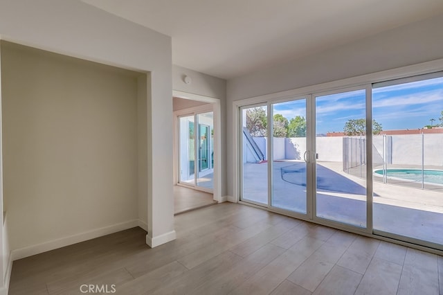 9754 Swinton Ave, North Hills, CA 91343 - photo 18