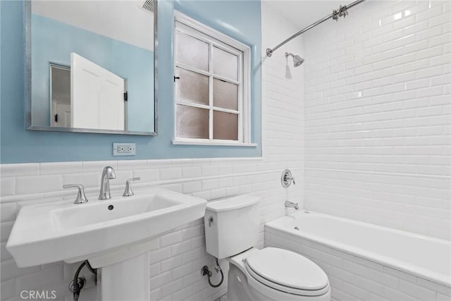 2297 Midlothian Dr, Altadena, CA 91001 - photo 14