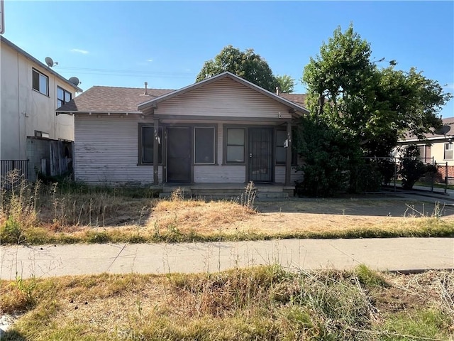 226 Harding Ave, San Fernando, CA 91340 - photo 1