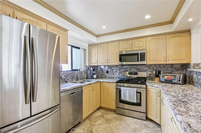 345 W Acacia Ave Unit 7, Glendale, CA 91204 - photo 2