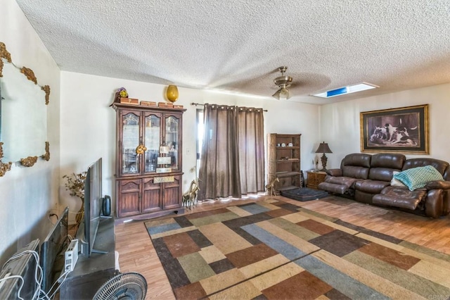 16654 Sholic St, Victorville, CA 92395 - photo 7