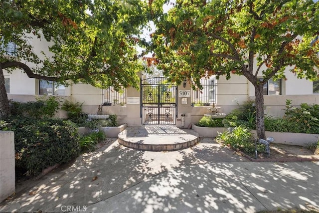 5107 Coldwater Canyon Ave Unit 10, Sherman Oaks, CA 91423 - photo 2