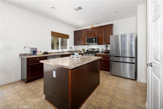 5534 Hartness Ct, Fontana, CA 92336 - photo 10