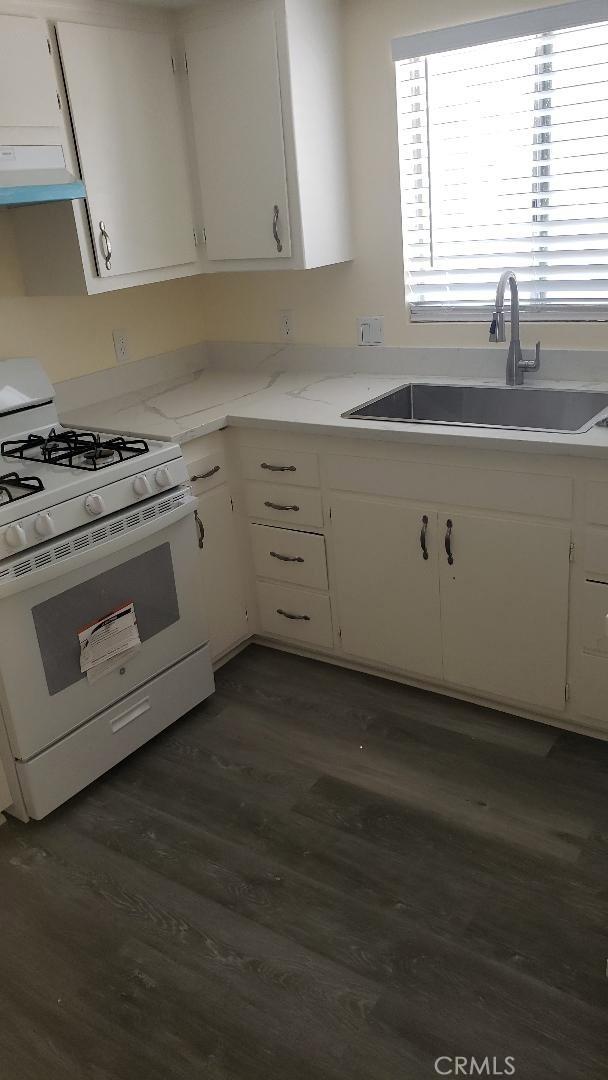 216 W 3rd St, San Dimas, CA 91773 - photo 3