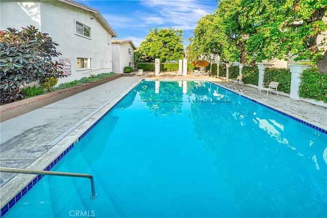 18619 Collins St Unit F35, Tarzana, CA 91356 - photo 7
