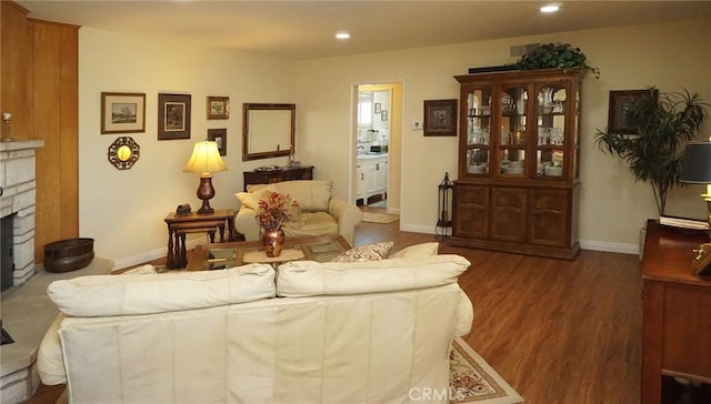 865 N Karen Way, Long Beach, CA 90815 - photo 9
