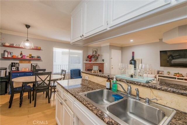 7045 Woodley Ave Unit 218, Lake Balboa, CA 91406 - photo 7