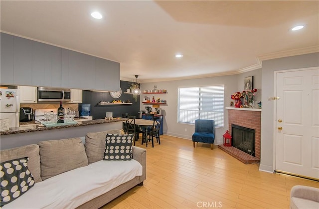 7045 Woodley Ave Unit 218, Lake Balboa, CA 91406 - photo 5