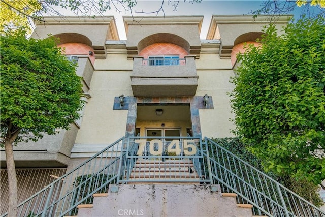 7045 Woodley Ave Unit 218, Lake Balboa, CA 91406 - photo 2